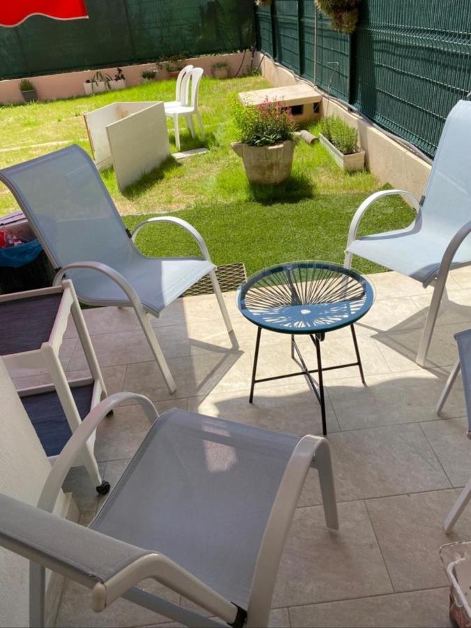 Superbe Rez De Jardin Dans Residence Au Calme Nice Exteriér fotografie