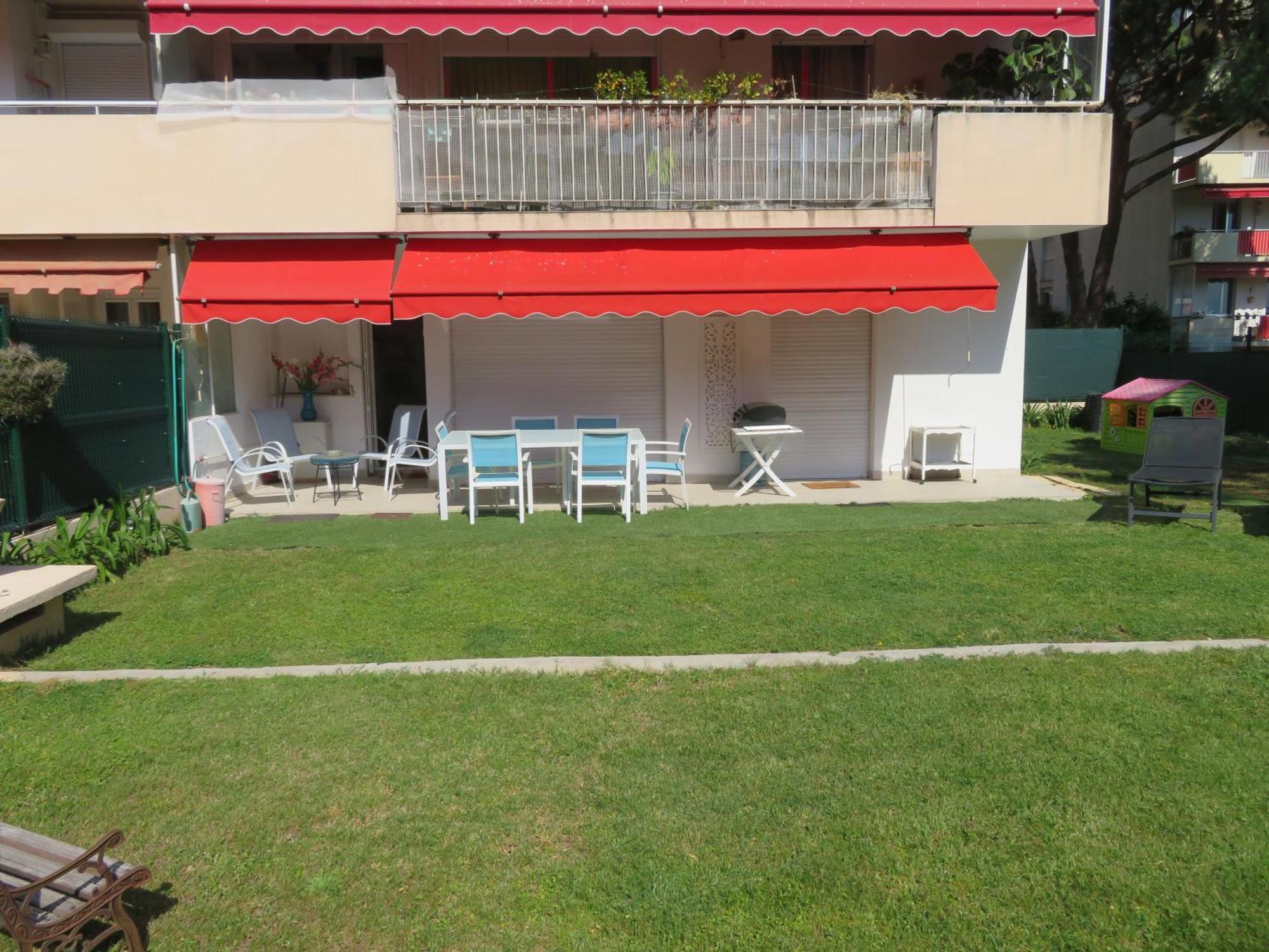 Superbe Rez De Jardin Dans Residence Au Calme Nice Exteriér fotografie