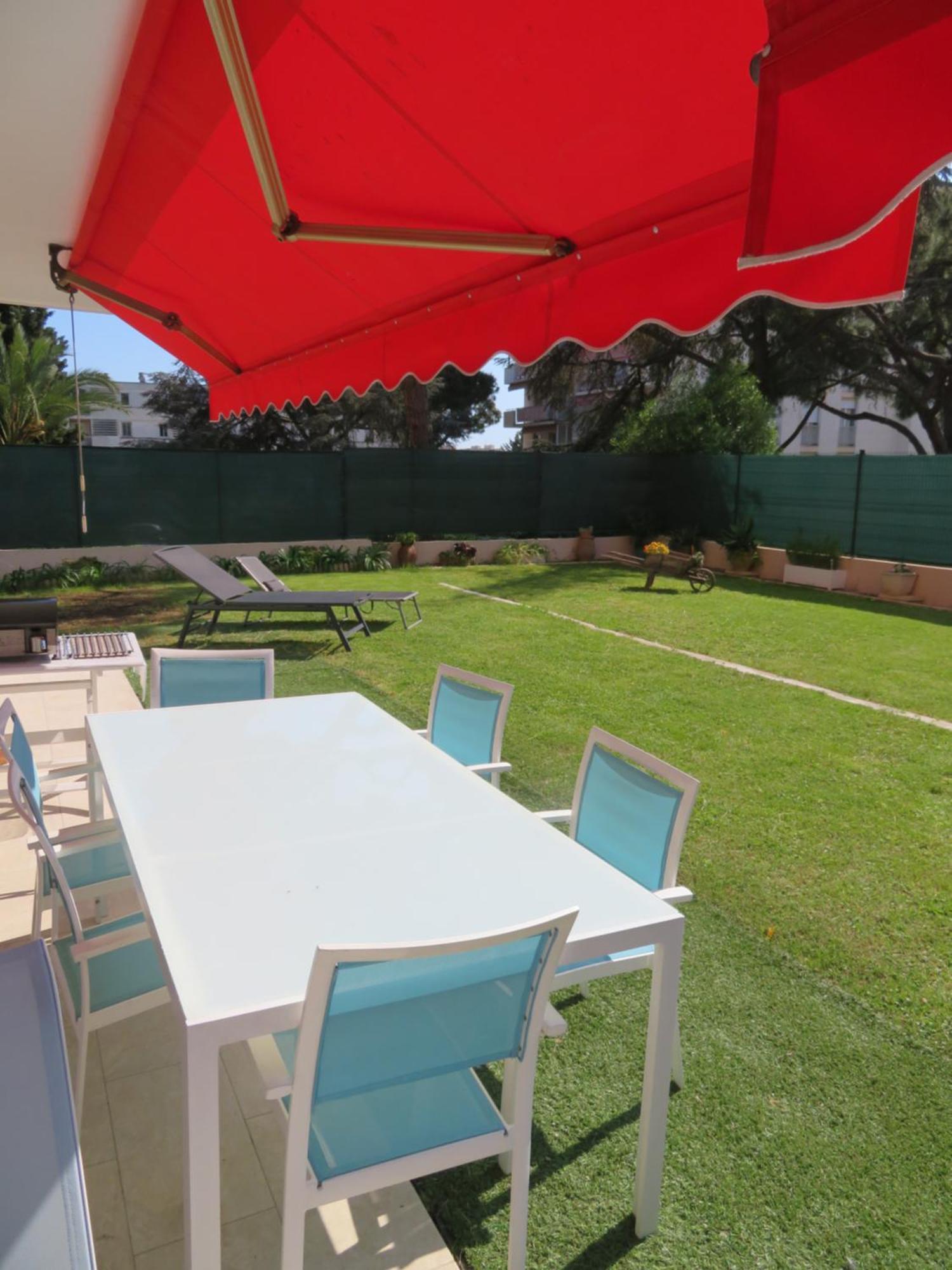 Superbe Rez De Jardin Dans Residence Au Calme Nice Exteriér fotografie